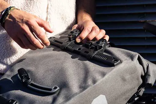 Ortlieb Fahrradtaschen mit QL 2.2 Halterung in der Detailansicht