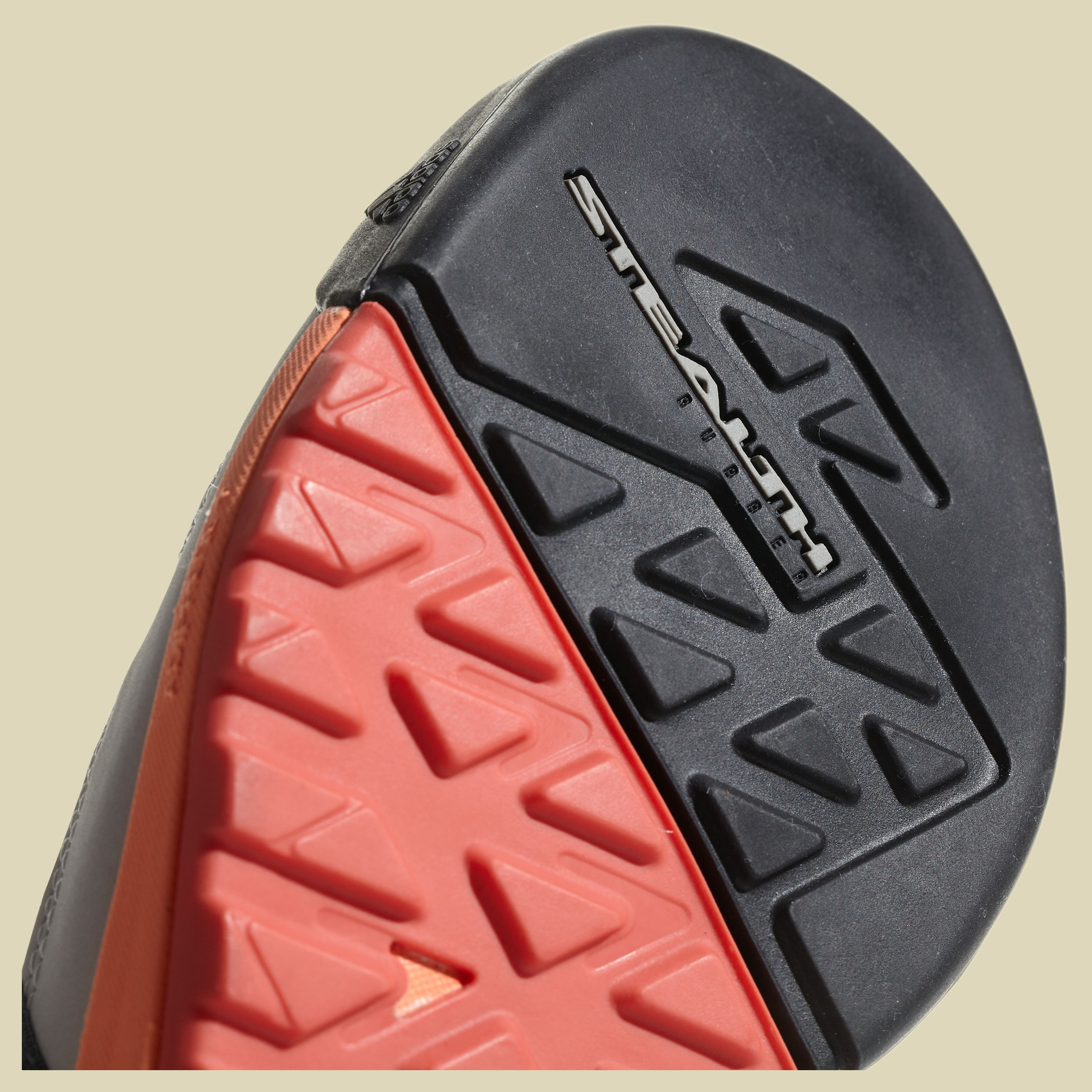 Terrex Solo Women Größe UK 7,5 Farbe grey two/carbon/chalk coral