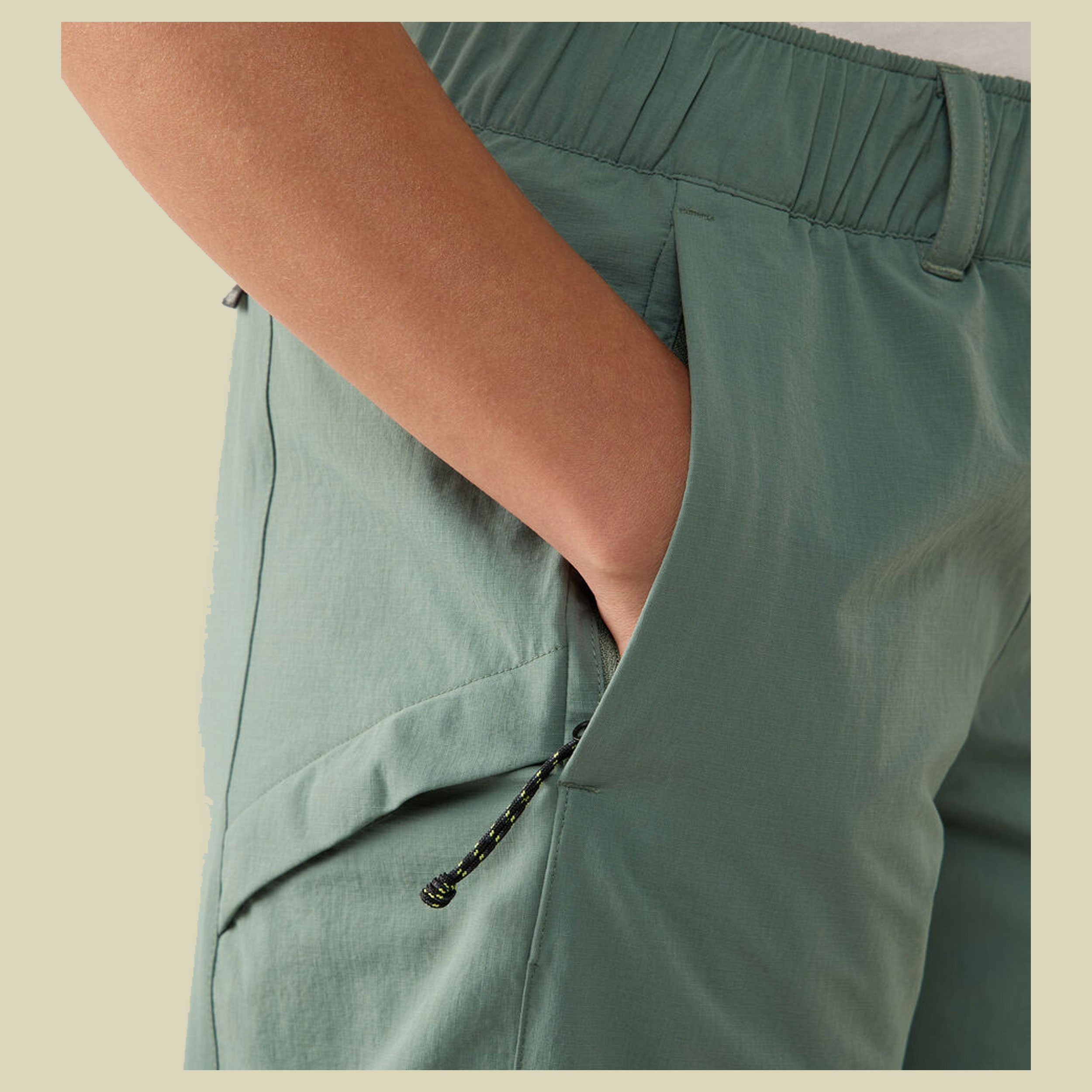 Hede Shorts Women 42 grün - chlorophyll green