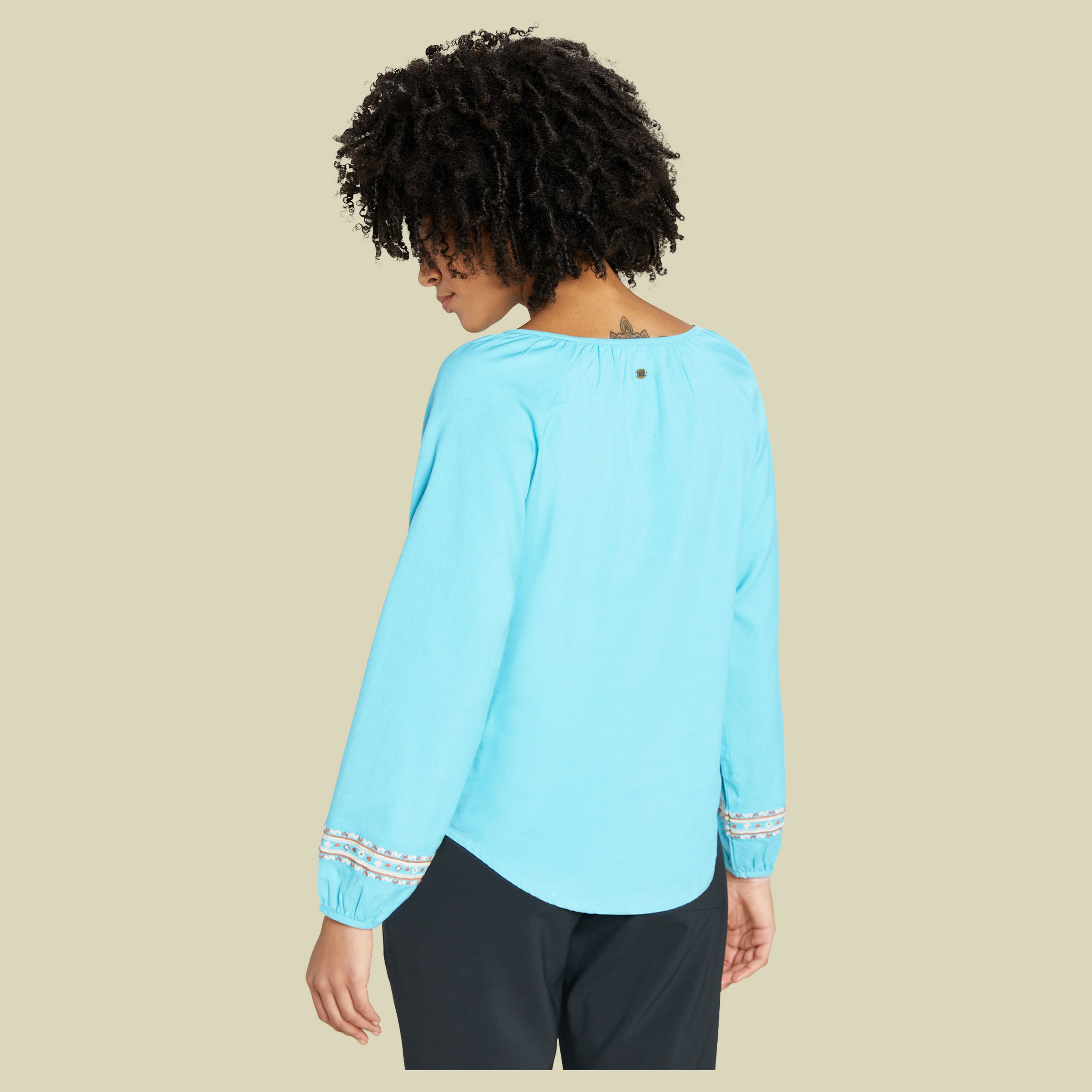 Tharu Long Sleeve Top Women Größe S Farbe azule