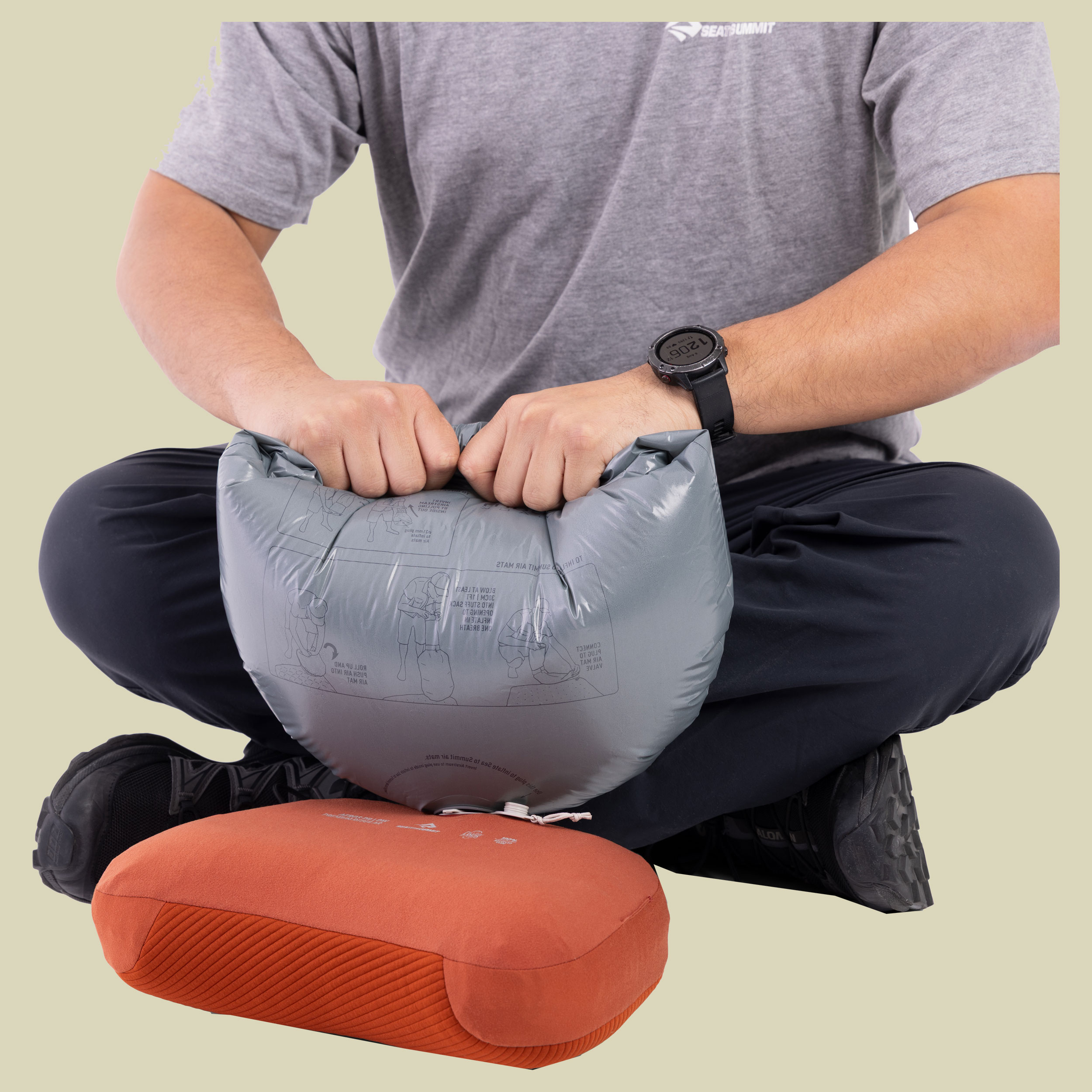 Aeros Ultralight Premium Pillow x-large rot - Farbe picante