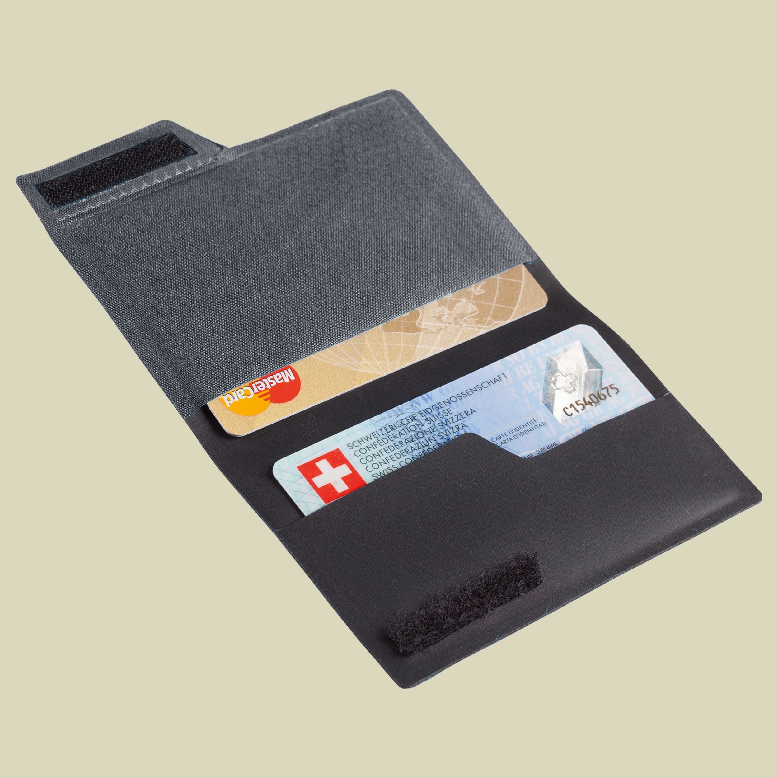Smart Wallet Ultralight Maße: 9,7 x 7 x 0,2 cm Farbe smoke