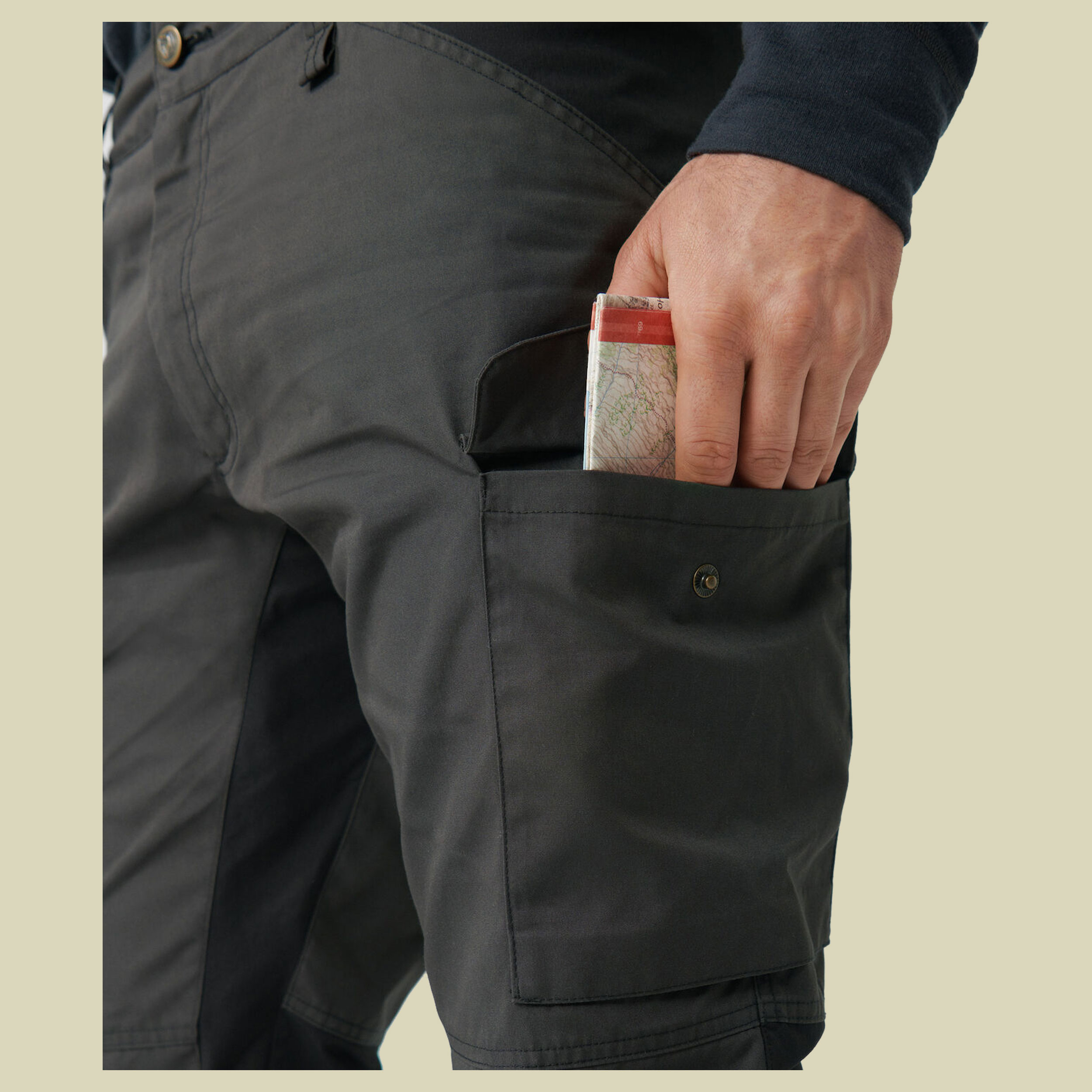 Kaipak Trousers Men Größe 48 Farbe black