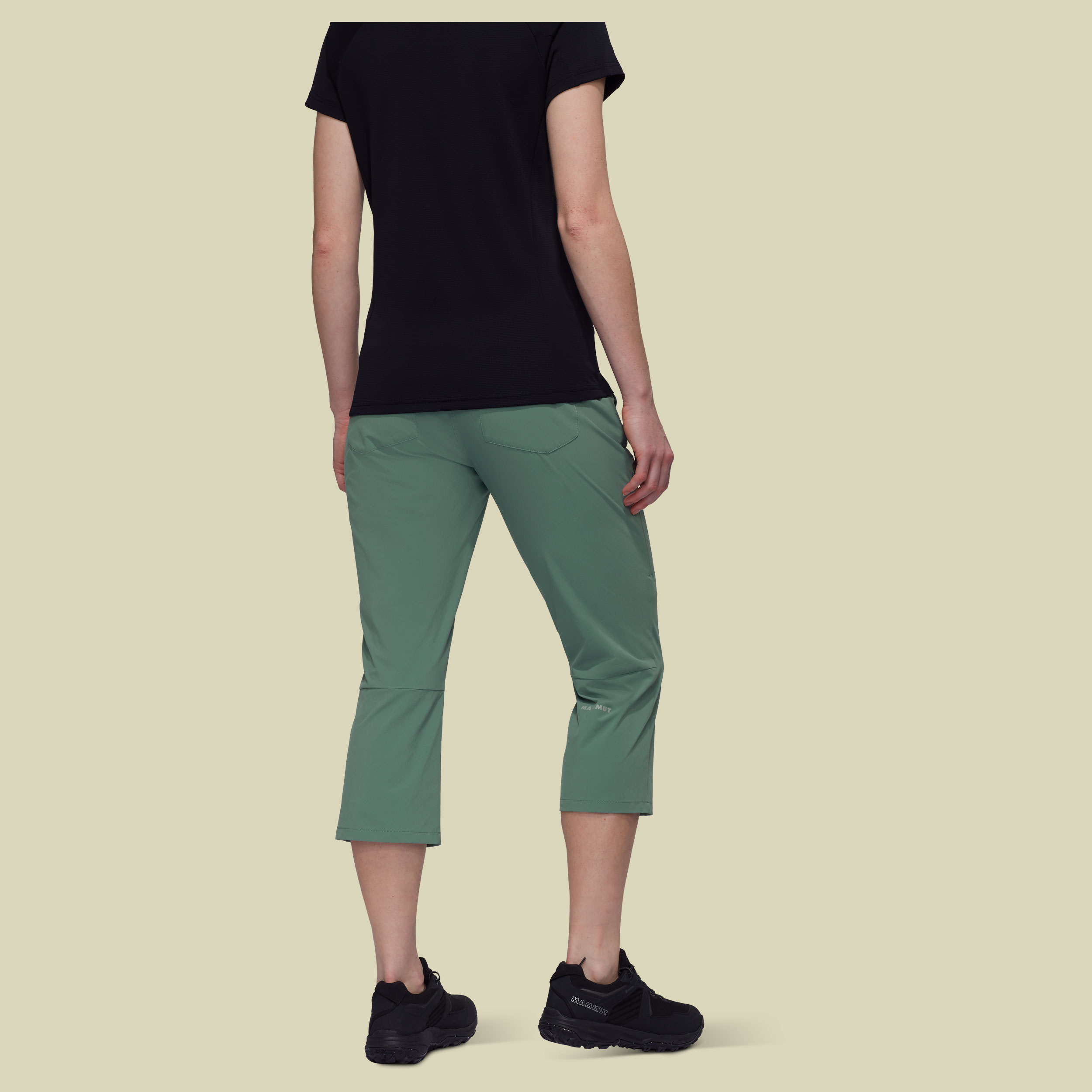 Runbold Capri Pants Women grün 44 - dark jade