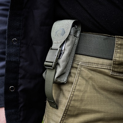 Tatonka Tool Pouch L BC in Aktion - an einem Gürtel befestigt