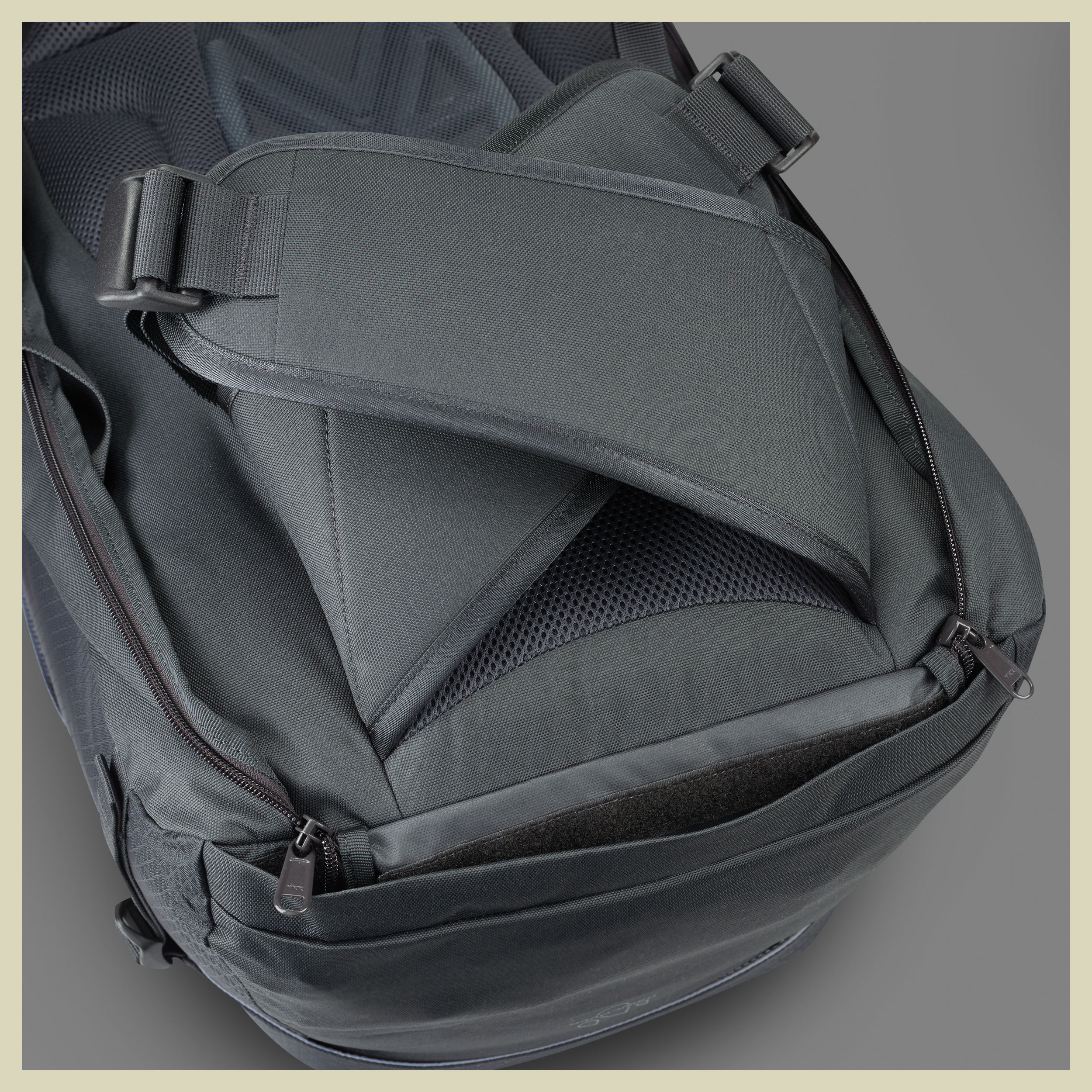 AT Voyager 55 +15 Volumen 55 L + 15 L Farbe anthracite AT Voyager 55 +15 Volumen 55 L + 15 L Farbe anthracite