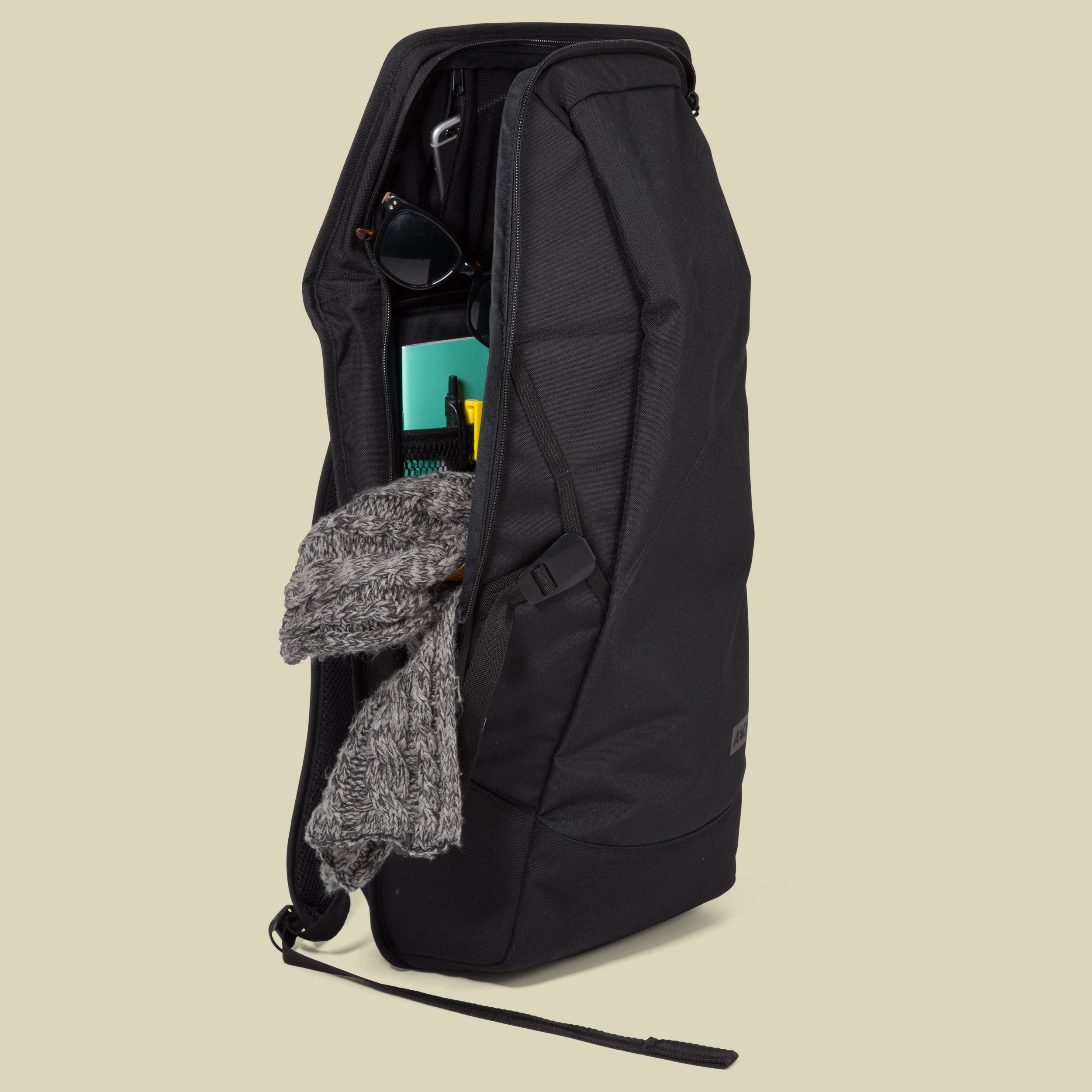 Aevor Daypack Volumen 18 Farbe black eclipse 2