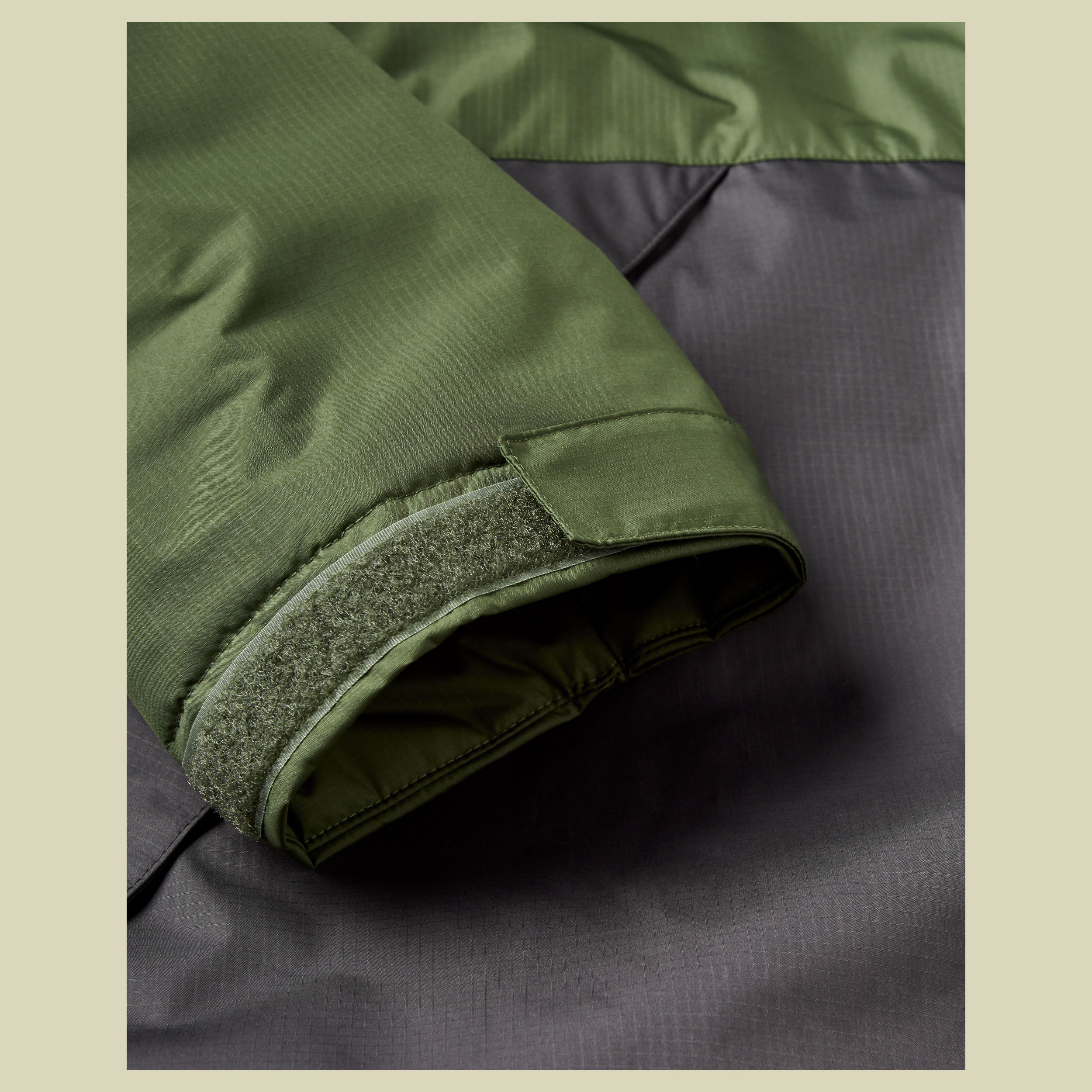 Tempest Recycled Waterproof Changing Robe Men L grün - fir tree/black