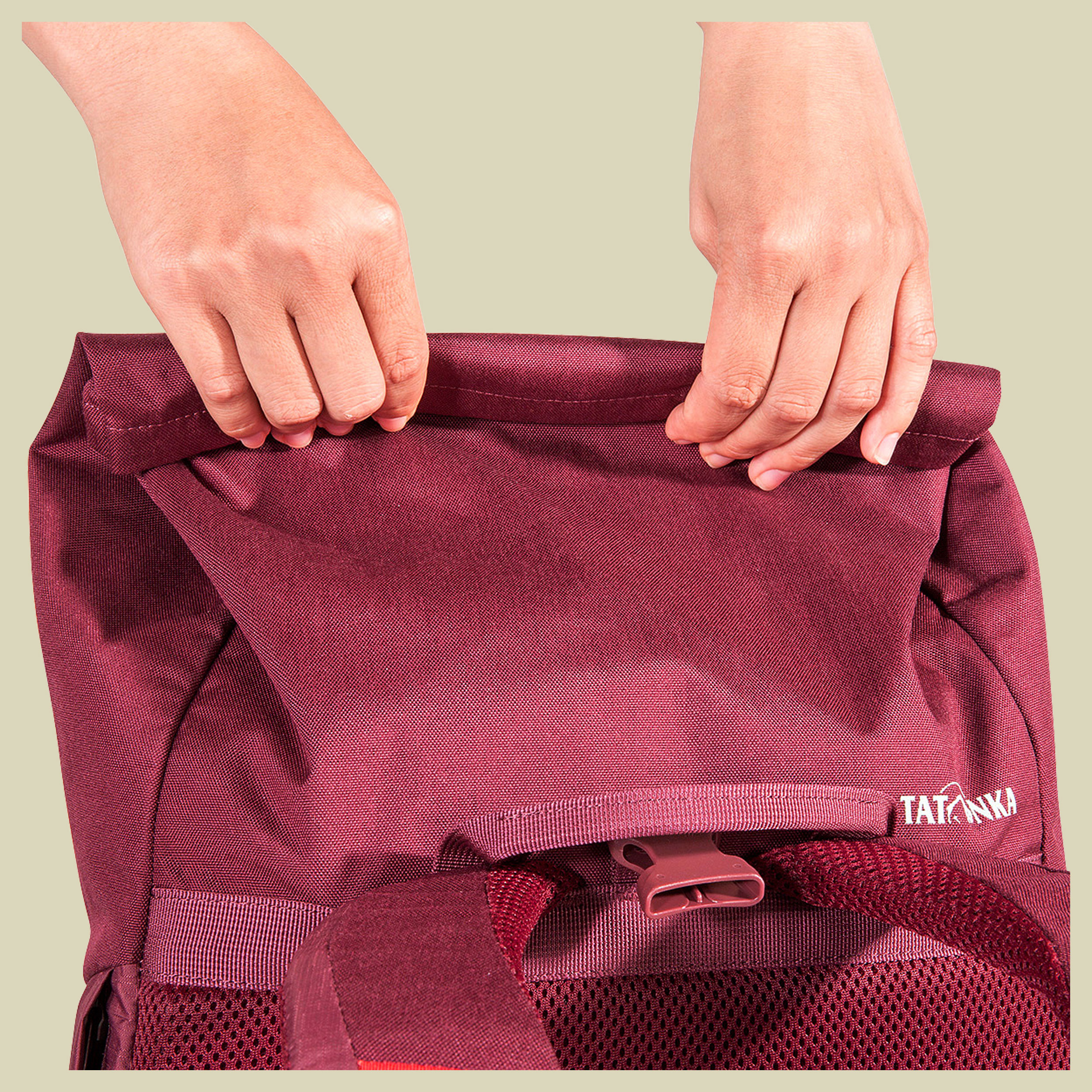 Grip Rolltop Pack S Volumen 25 Farbe bordeaux red 2