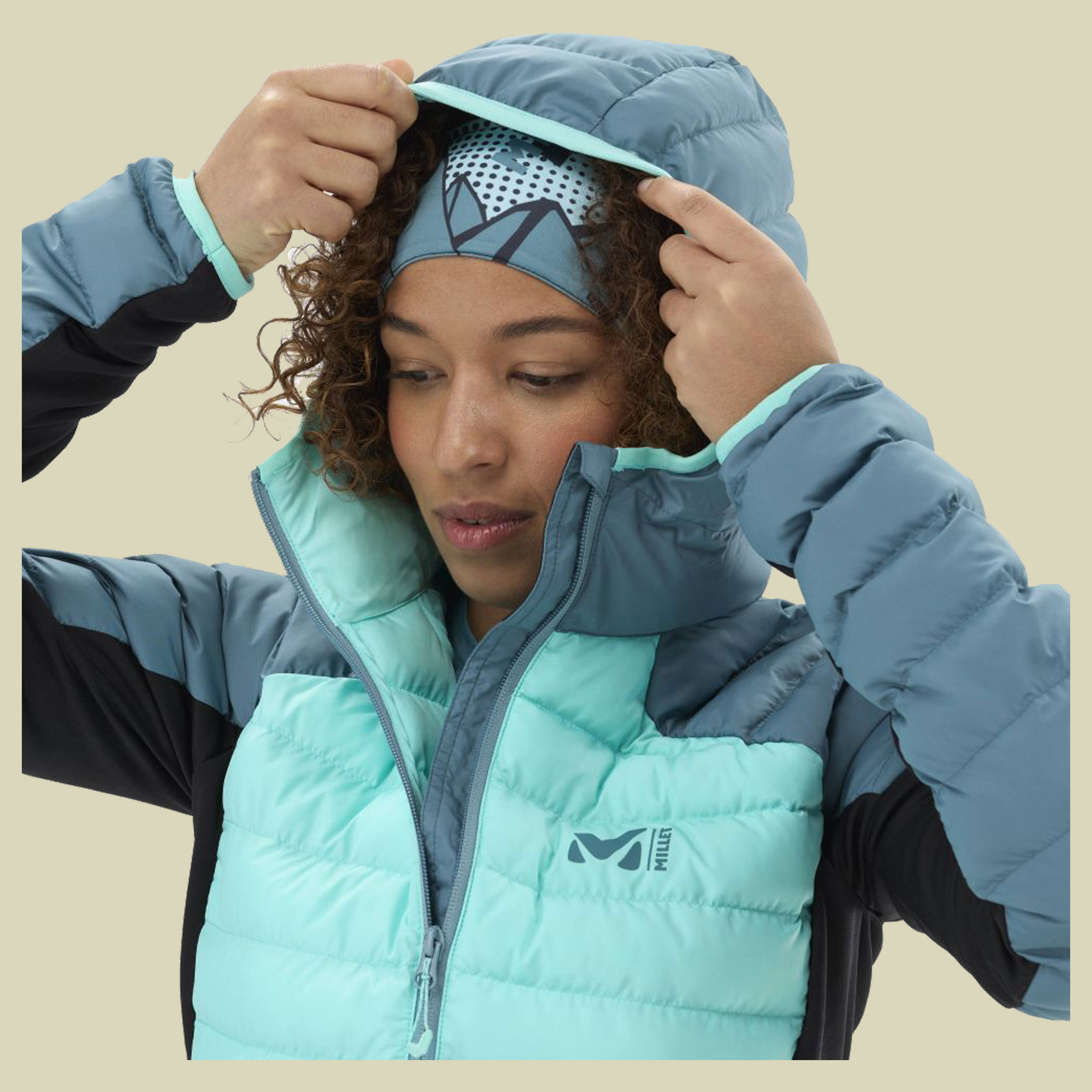 Warm hooded jacket hotsell