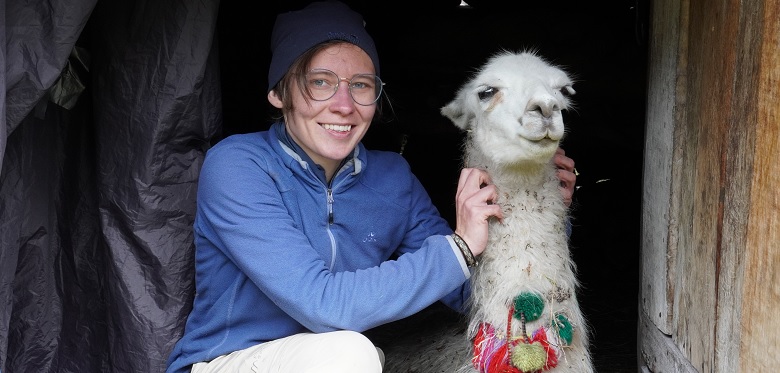 Person mit Lama