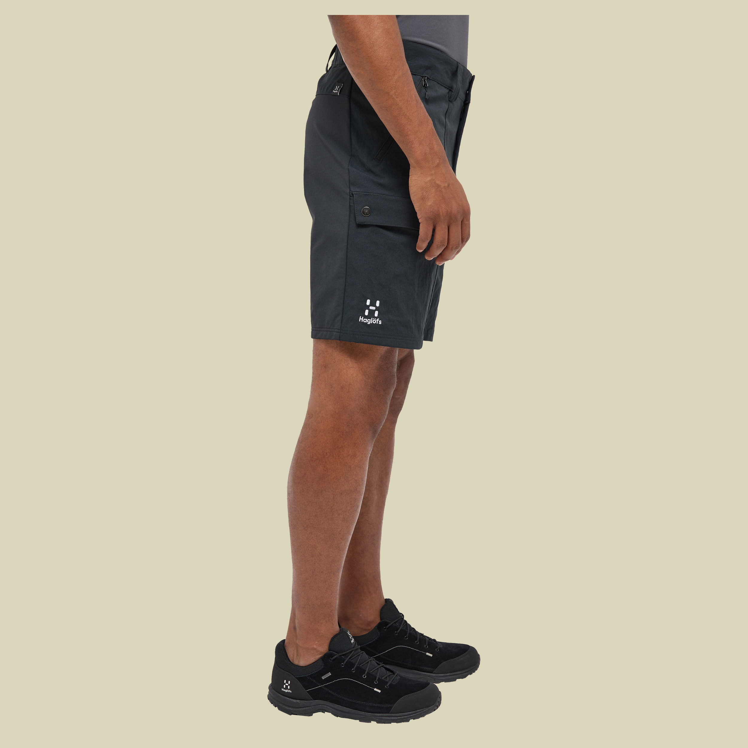 Mid Standard Shorts Men 52 schwarz - true black