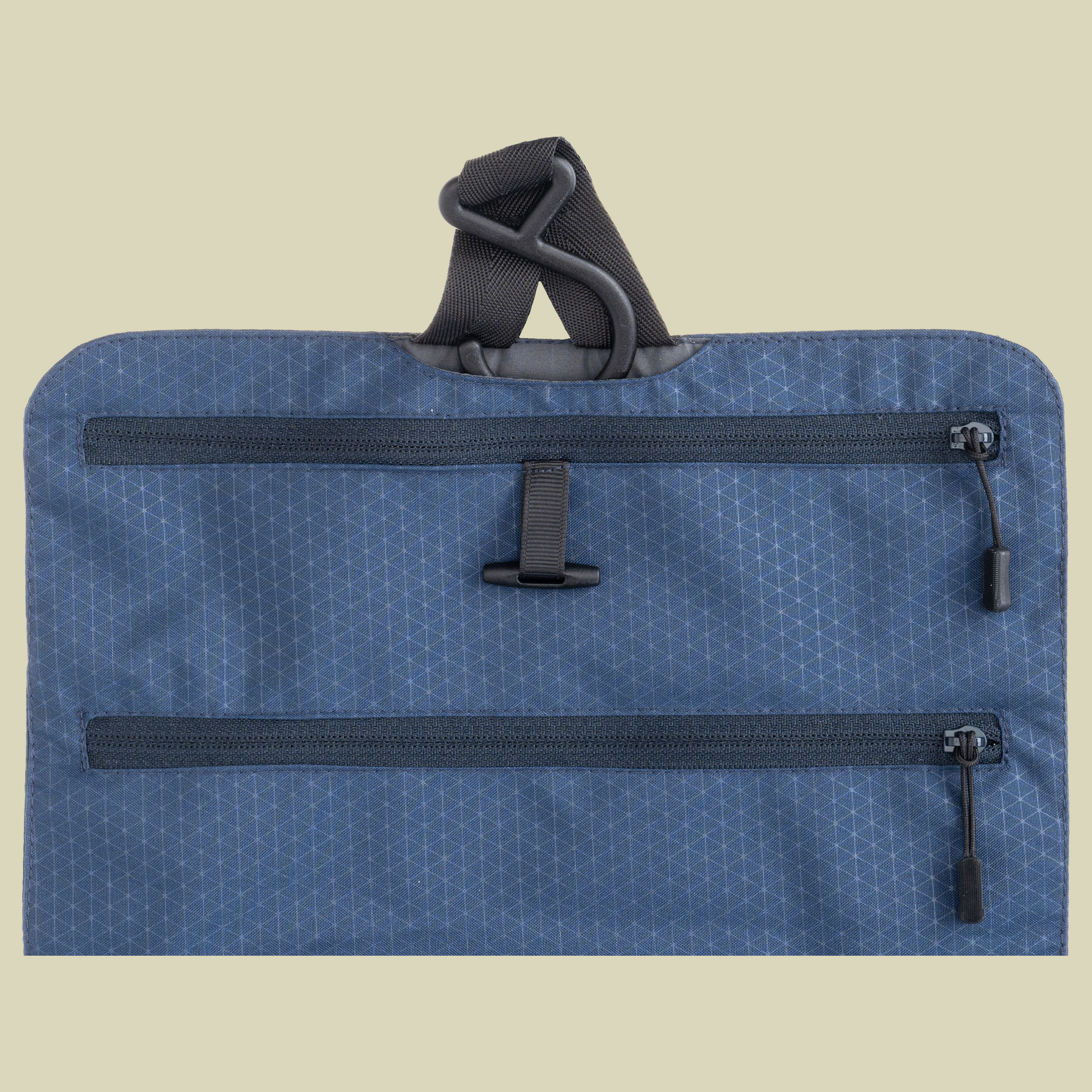 Hanging Toiletry Kit Minimalist