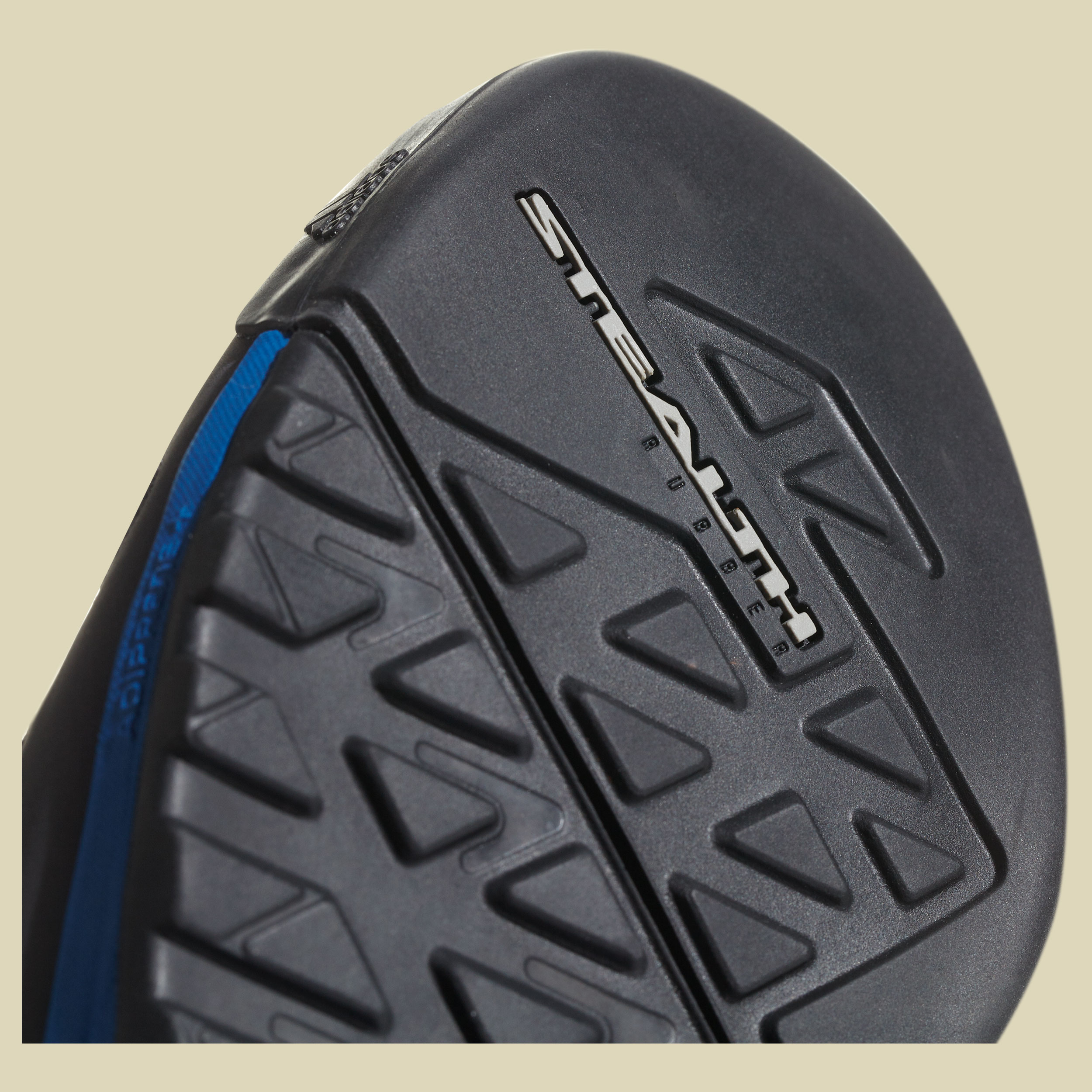 Terrex Solo Men Größe UK 9,5 Farbe core black/core black/blue beauty