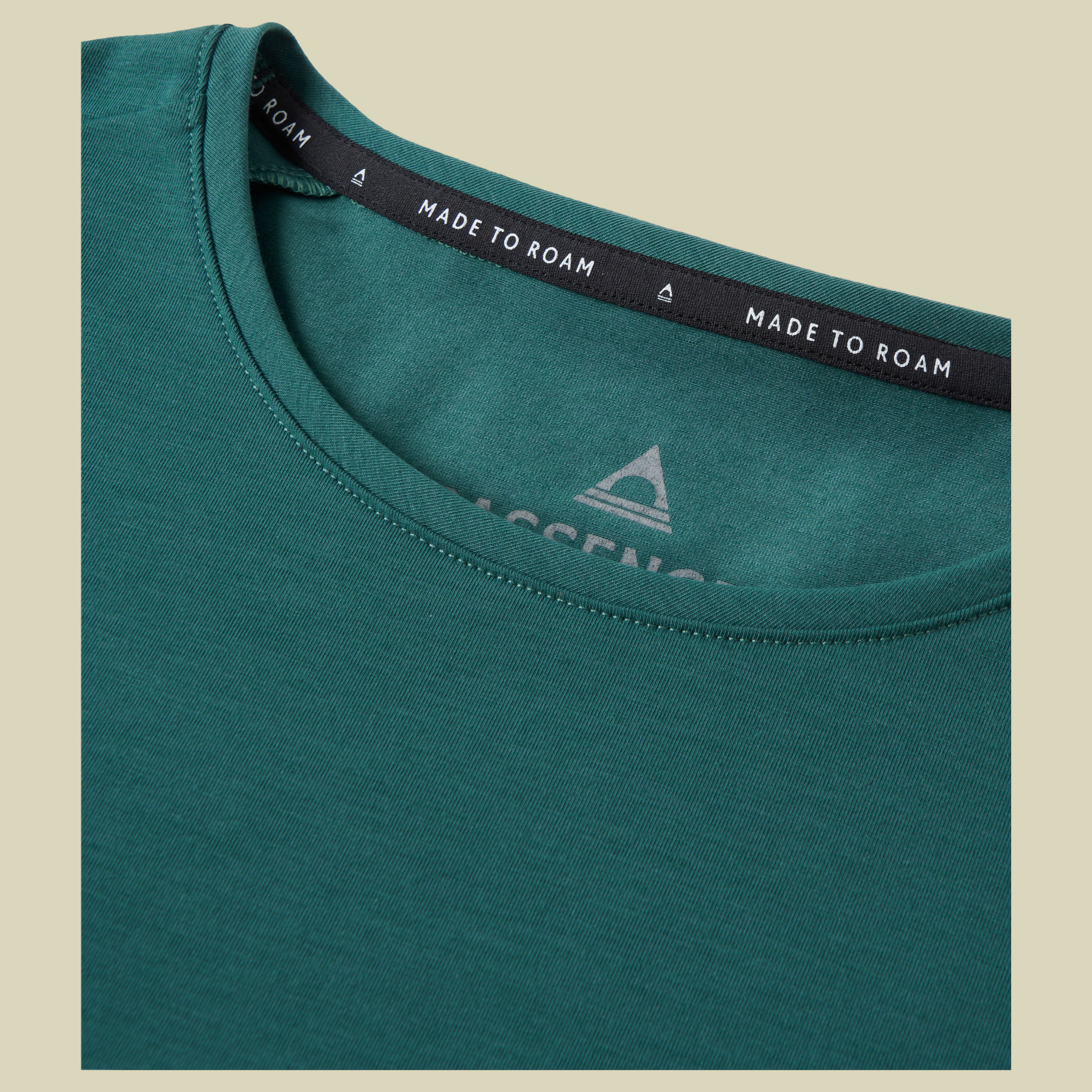 Chase The Light T-Shirt Women M blau - deep ocean