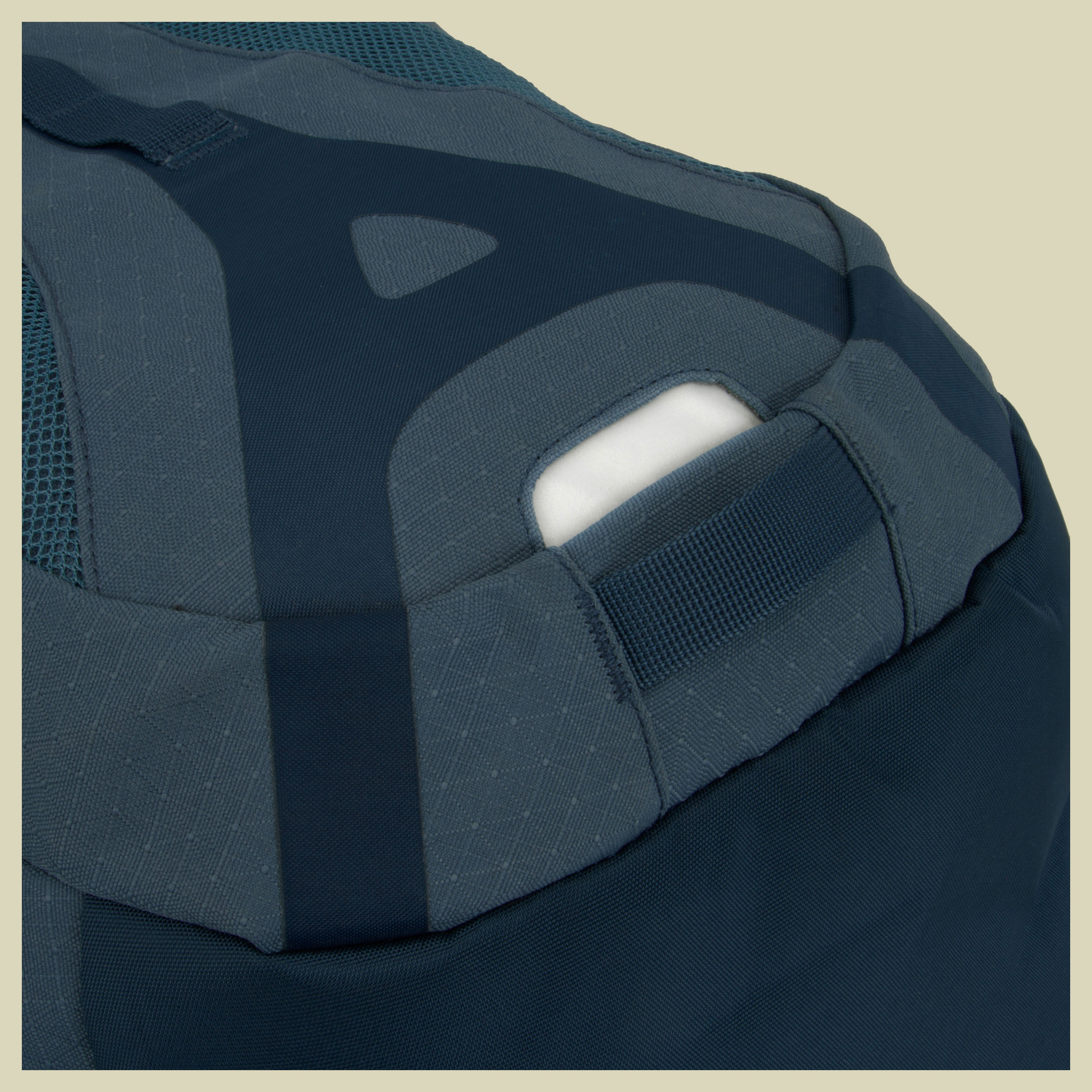 Afar Backpack Volumen 31 Farbe smoky blue