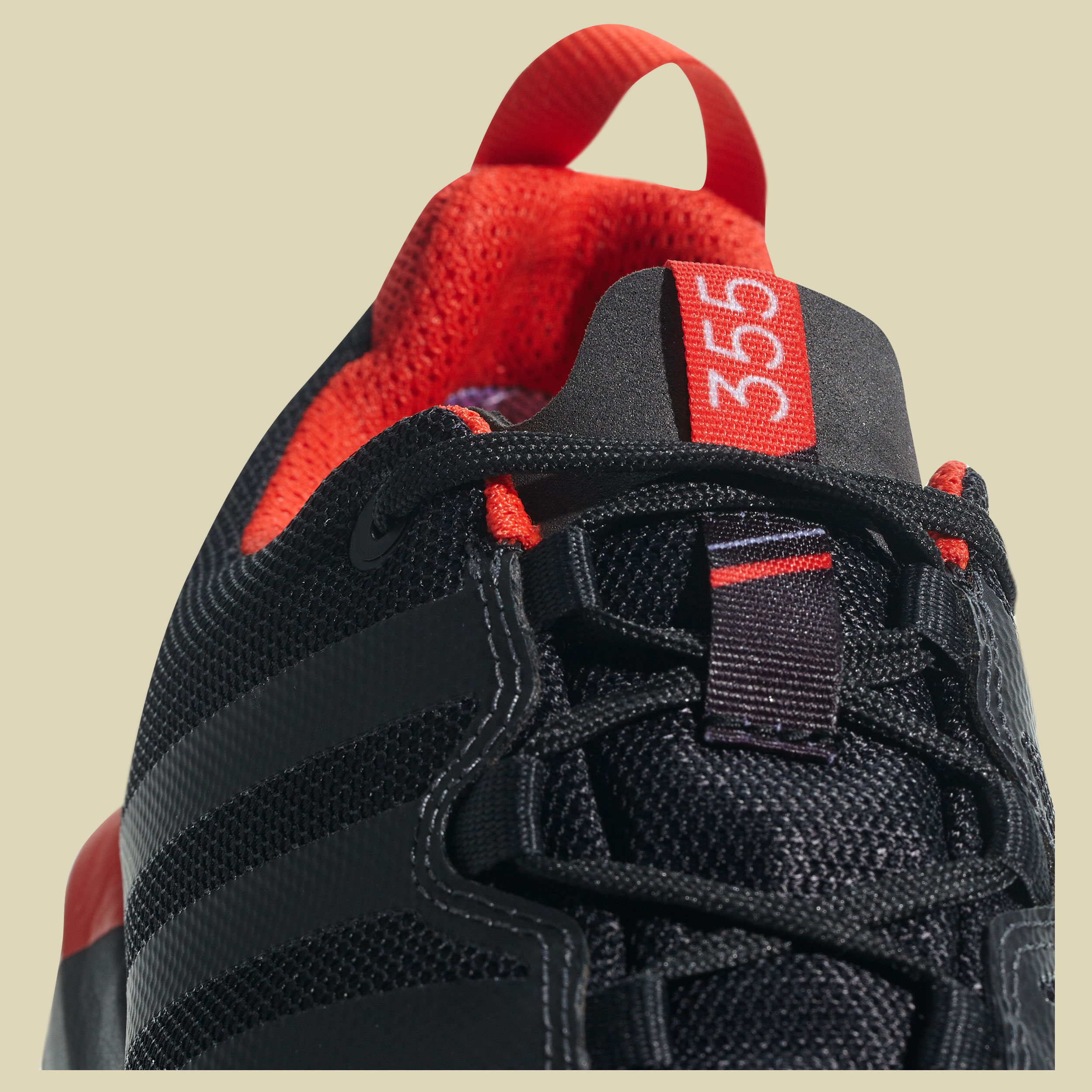 Terrex Agravic GTX Men  Größe UK 7,5 Farbe core black/carbon/hires red