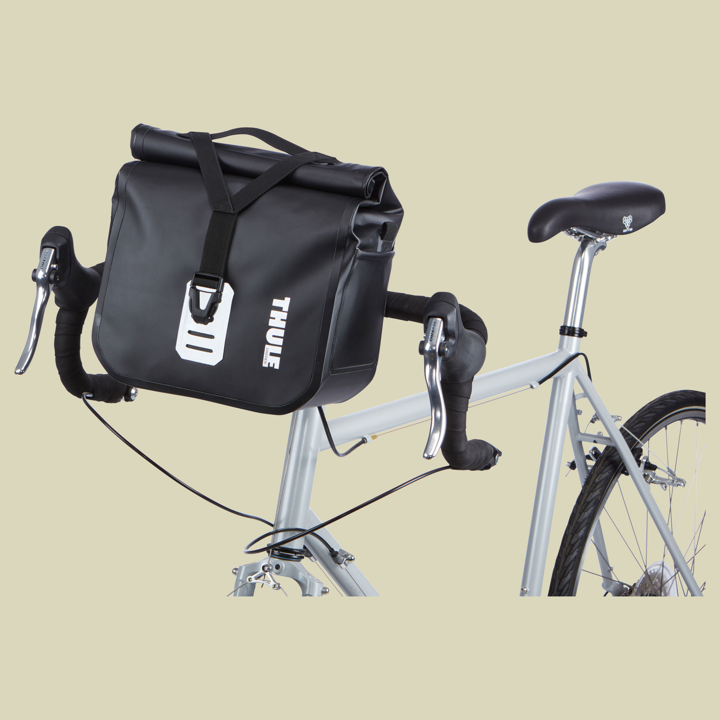 Shield Handlebar Bag with Mount