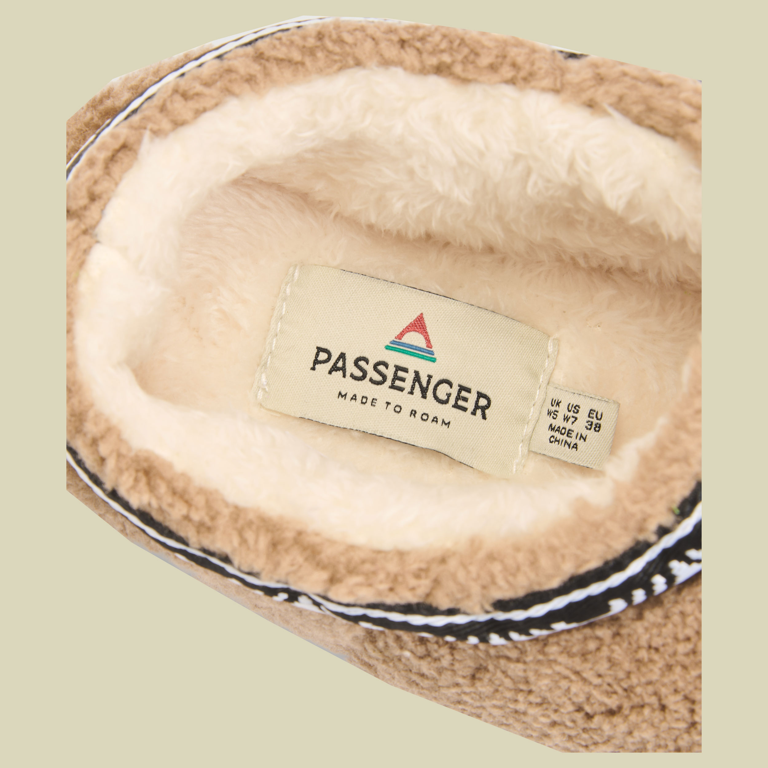 Ember Sherpa Fleece Slipper UK 6 biscuit