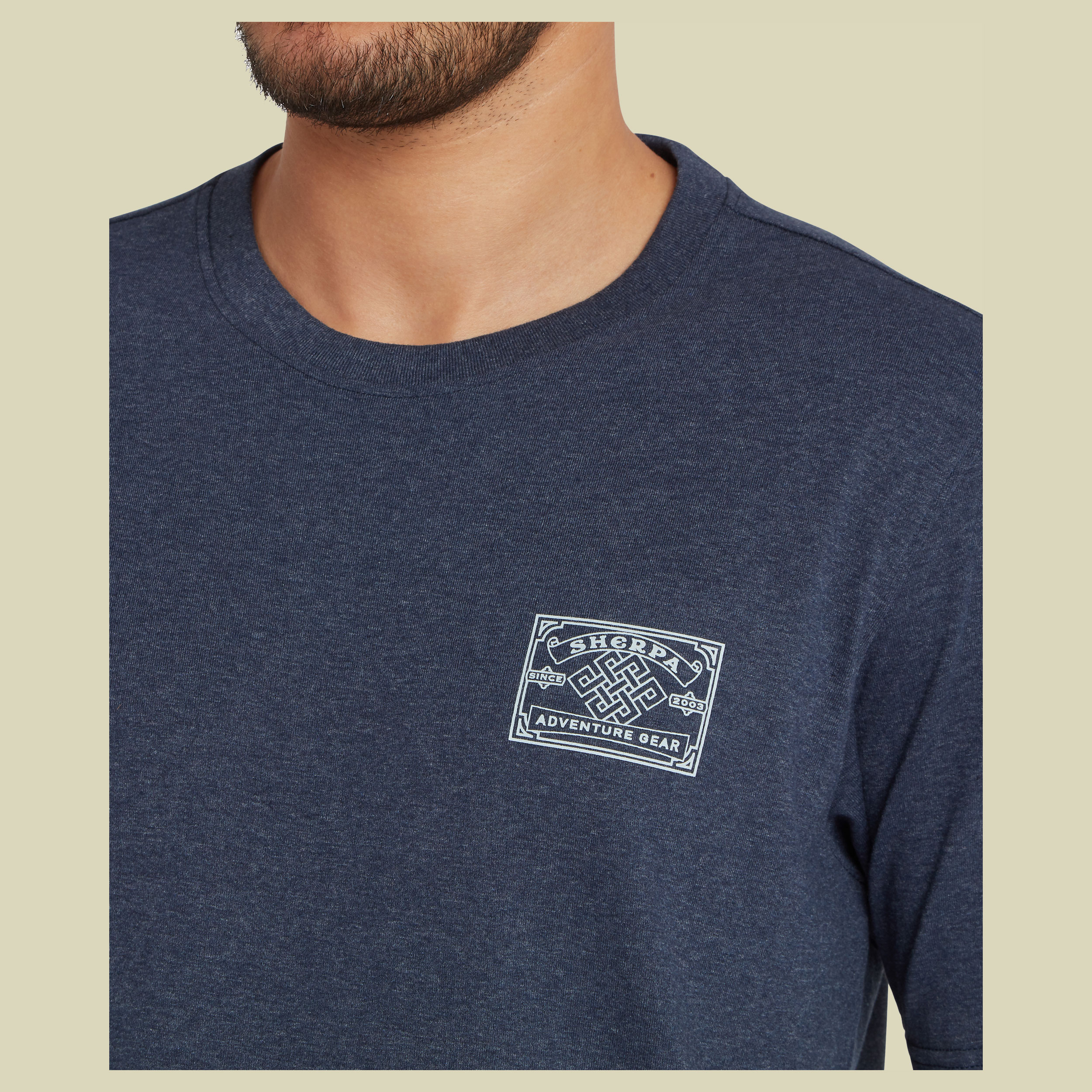 Jutnu Badge Tee Men XXL blau - Farbe rathee blue