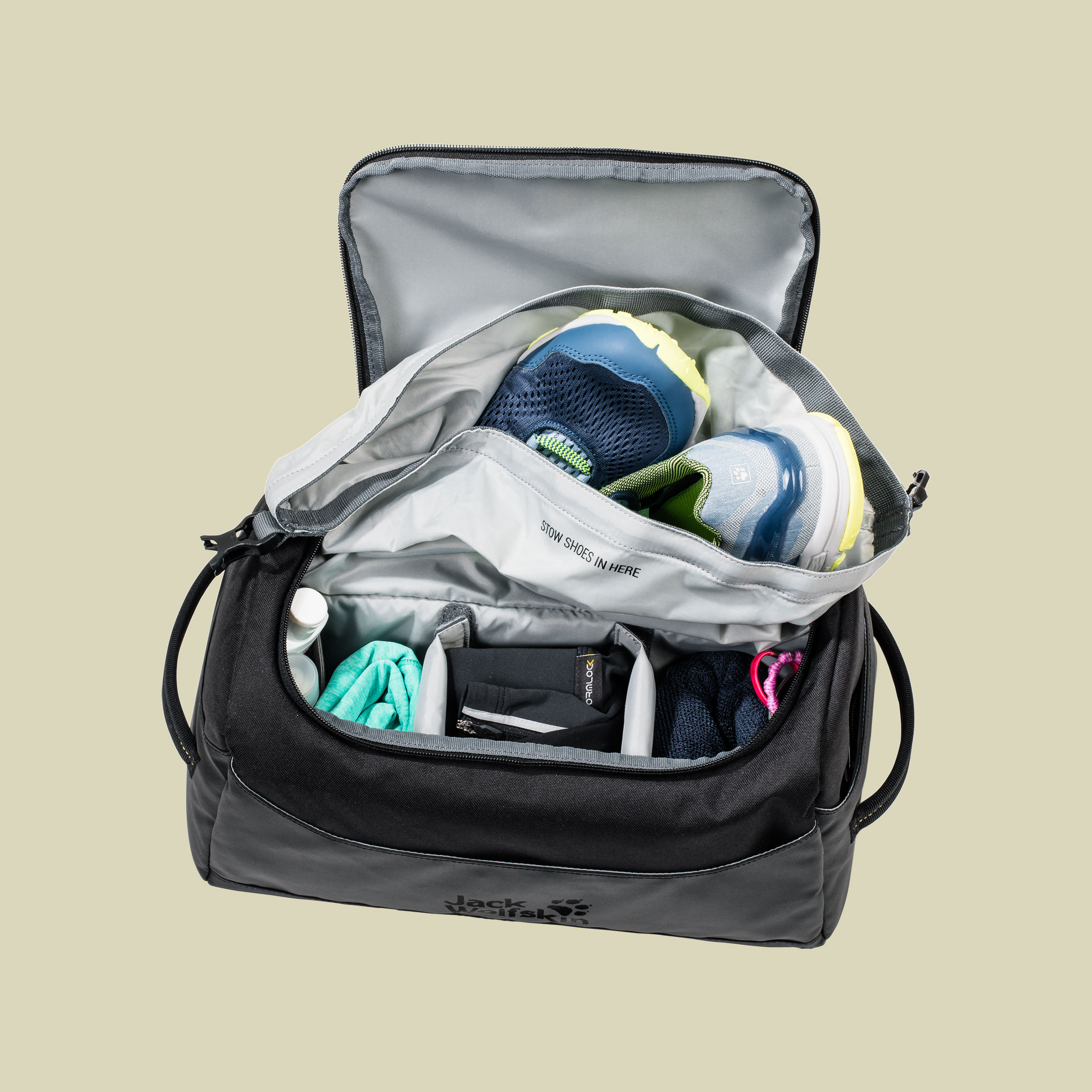 Gravity 10 Bag Maße: 20,5x35x22 cm Farbe: black
