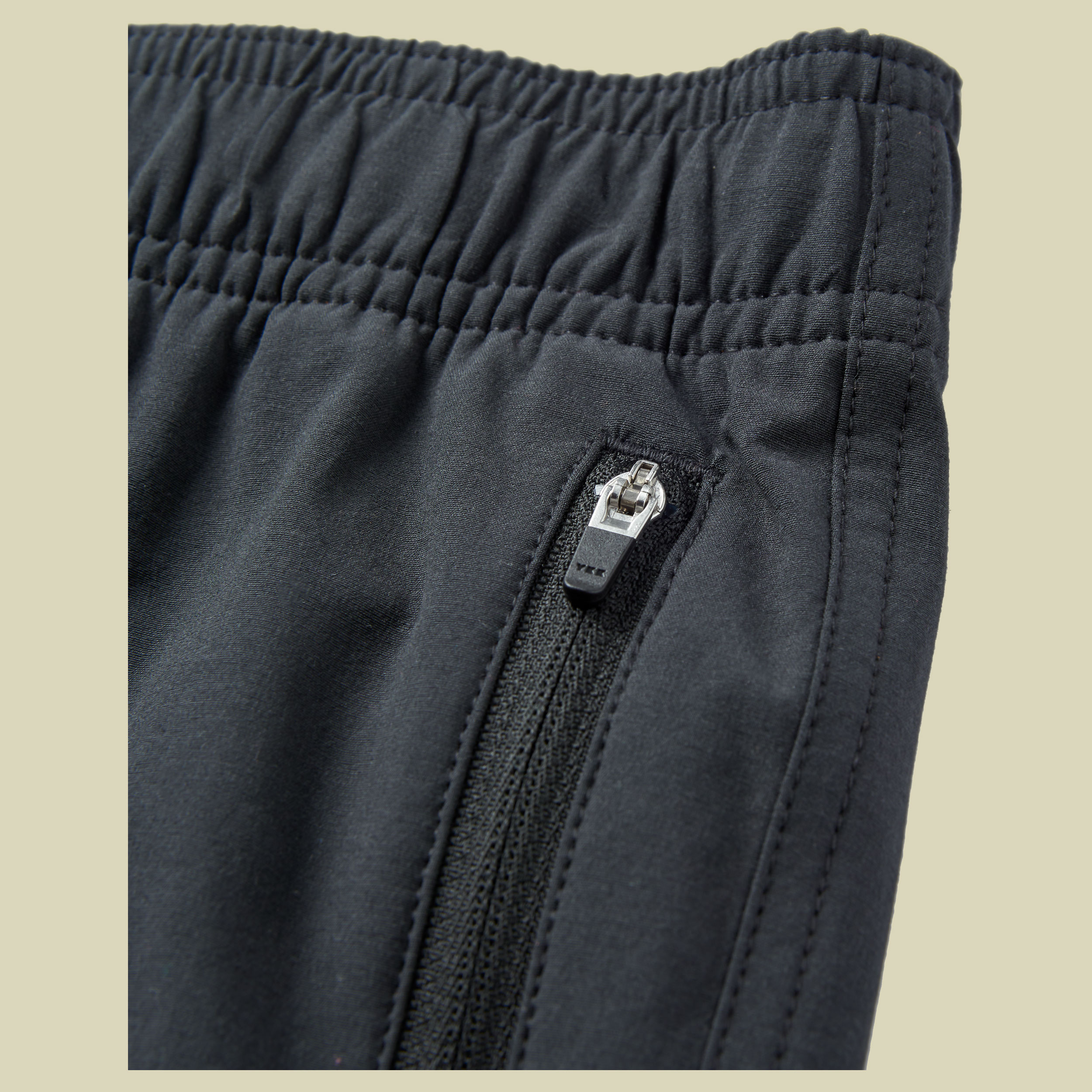 Traveller All Purpose Short Men L schwarz - black
