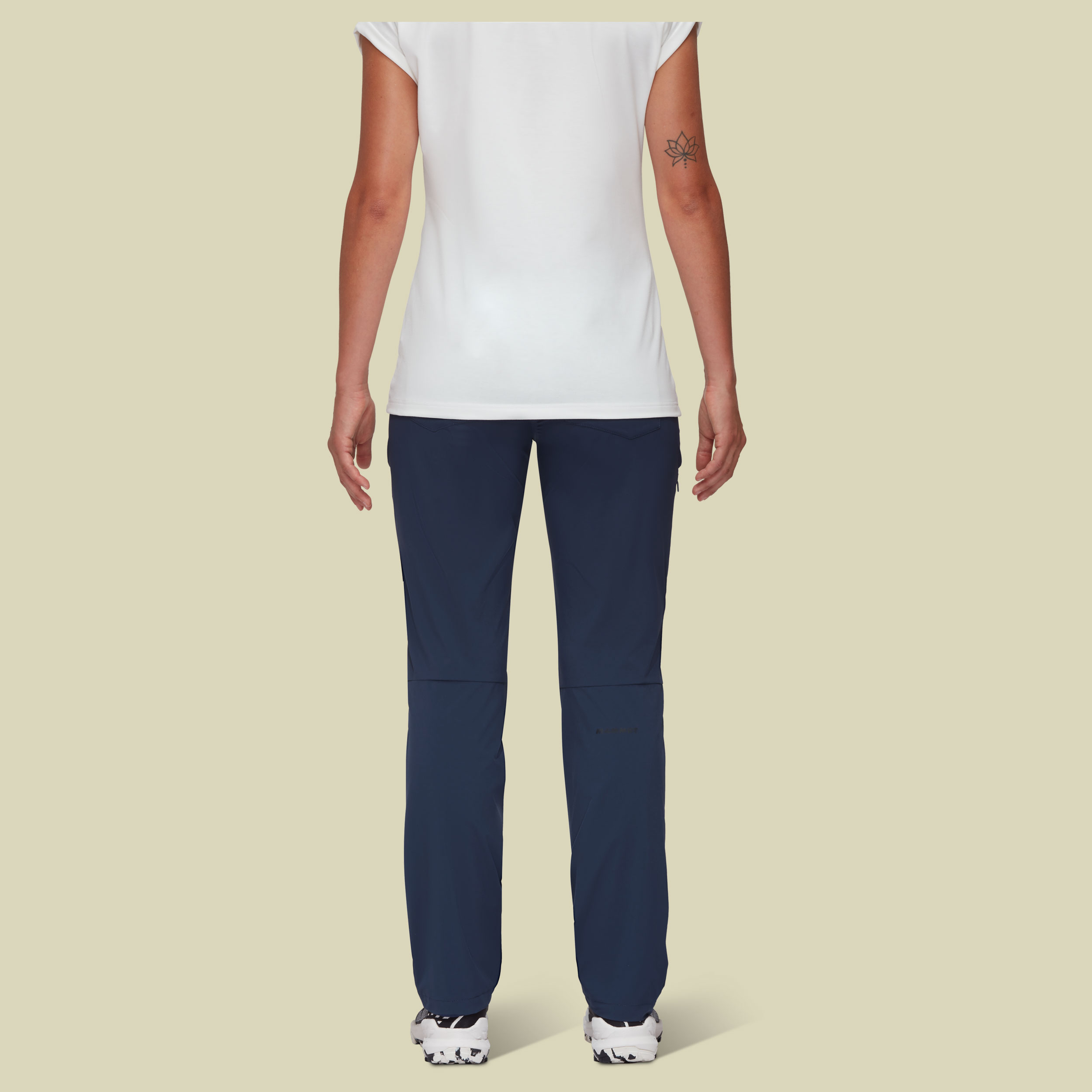 Runbold Pants Women Größe 38-short Farbe marine