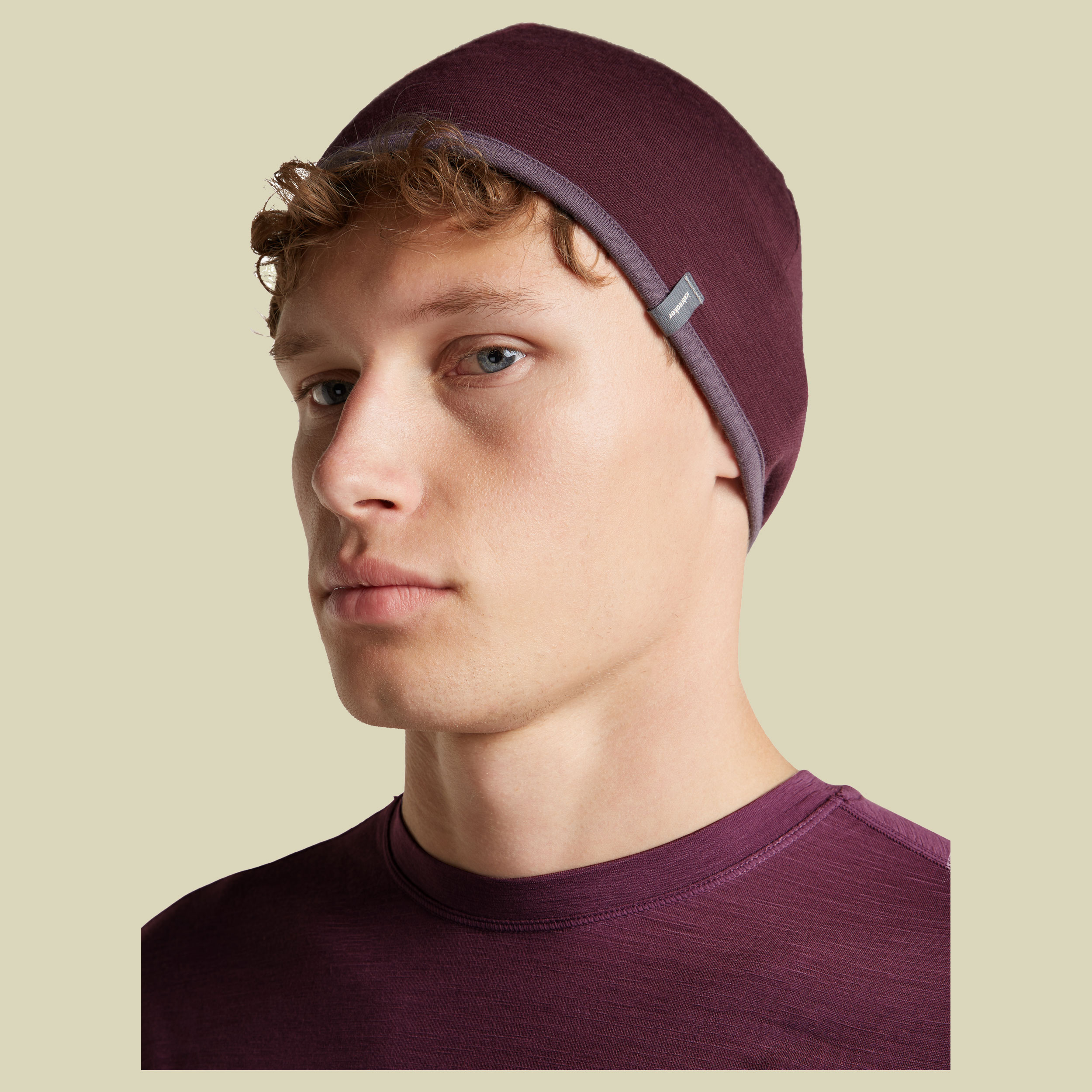 Merino 200 Oasis Reversible Beanie Unisex dark berry/grey plum one size