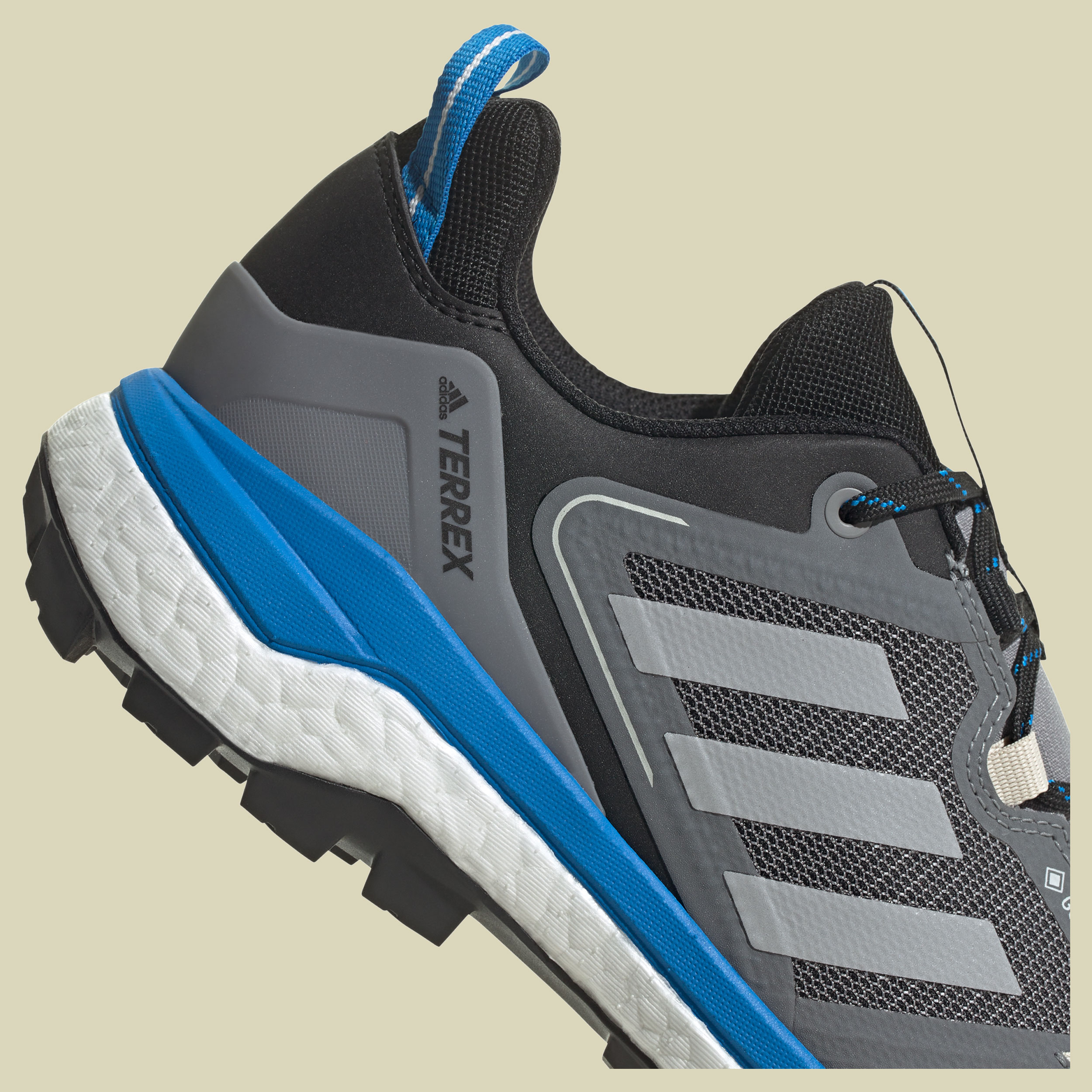 Terrex Skychaser 2.0 GTX Men Größe UK 12 Farbe grey three/grey two/blue rush