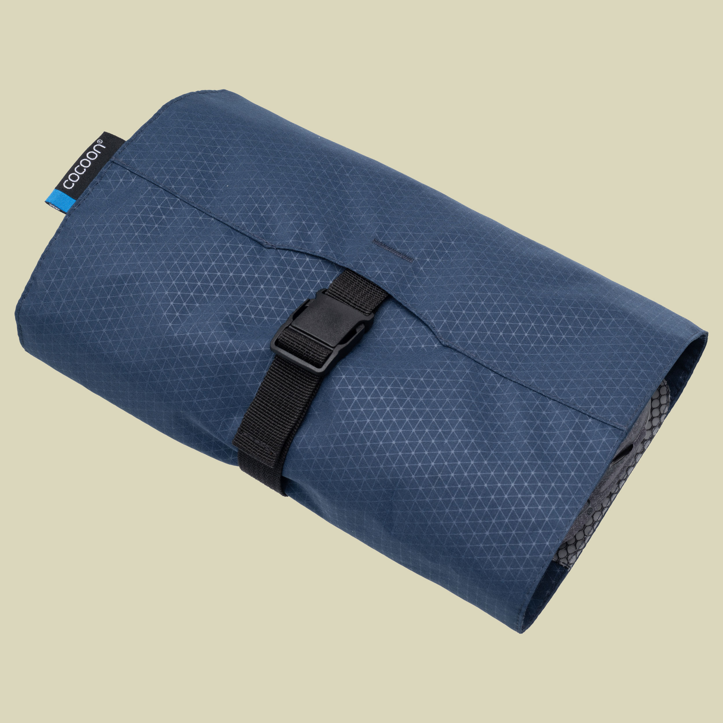 Hanging Toiletry Kit Minimalist