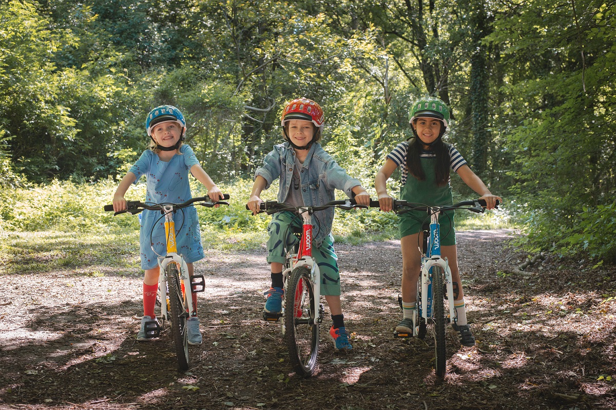 Kinder auf Woom Bikes
