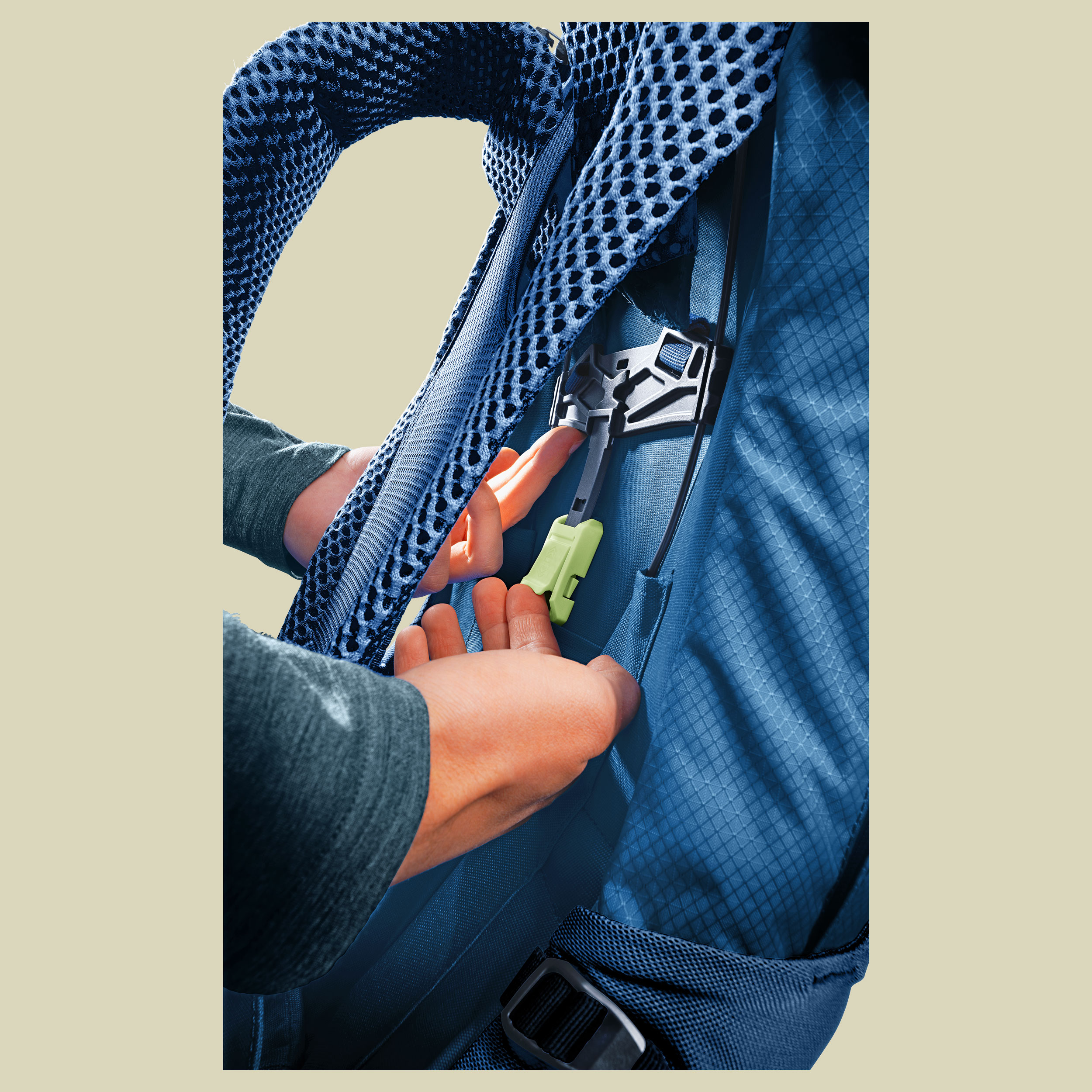 Futura Pro 32 32 blau