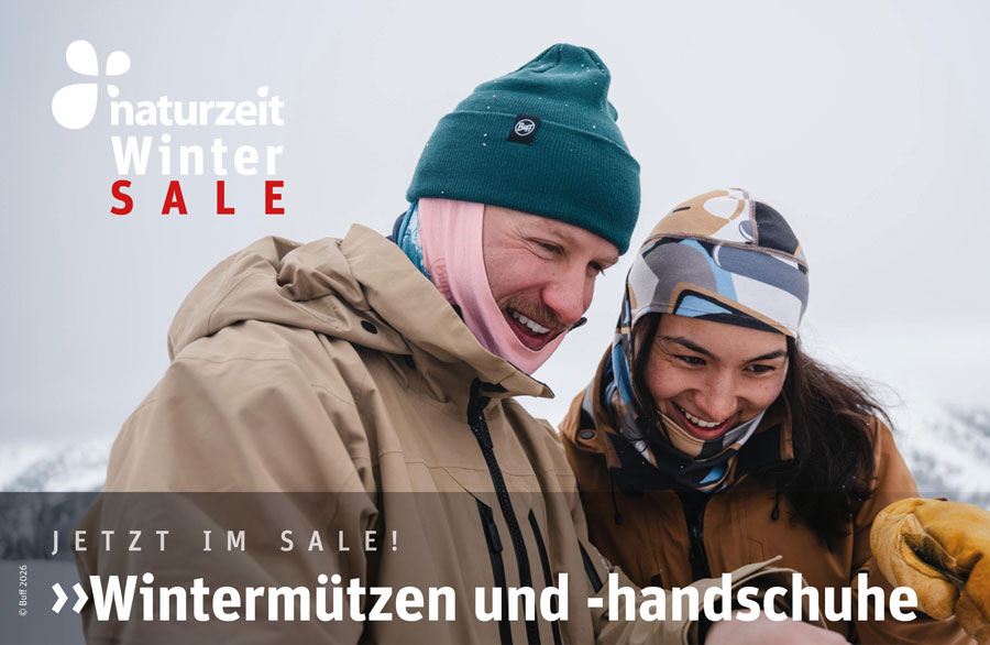 Teaserbild - Wintermützen und Winterhandschuhe Sale - zwei Personen im Schnee