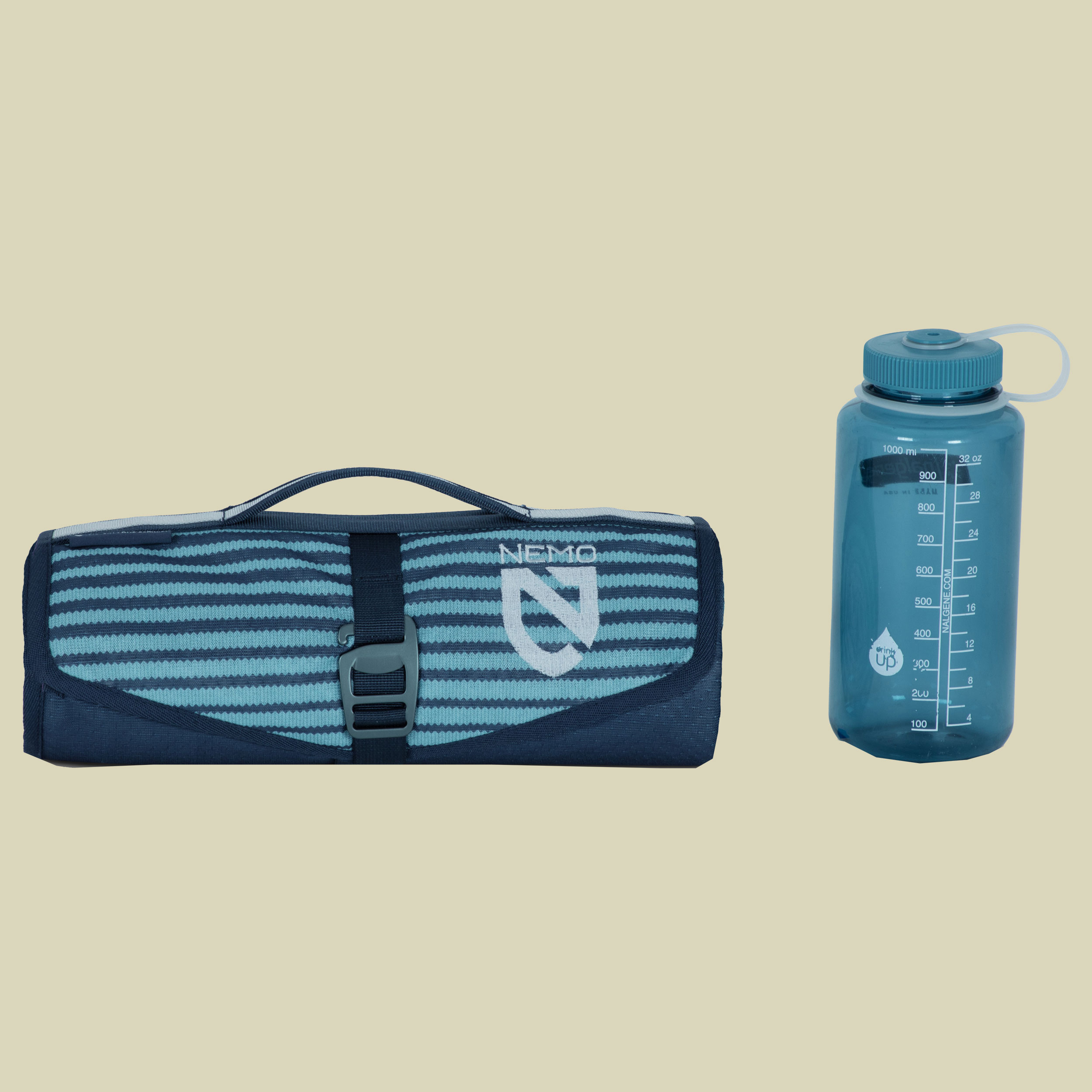 Victory Patio Blanket medium blau - arctic stripe