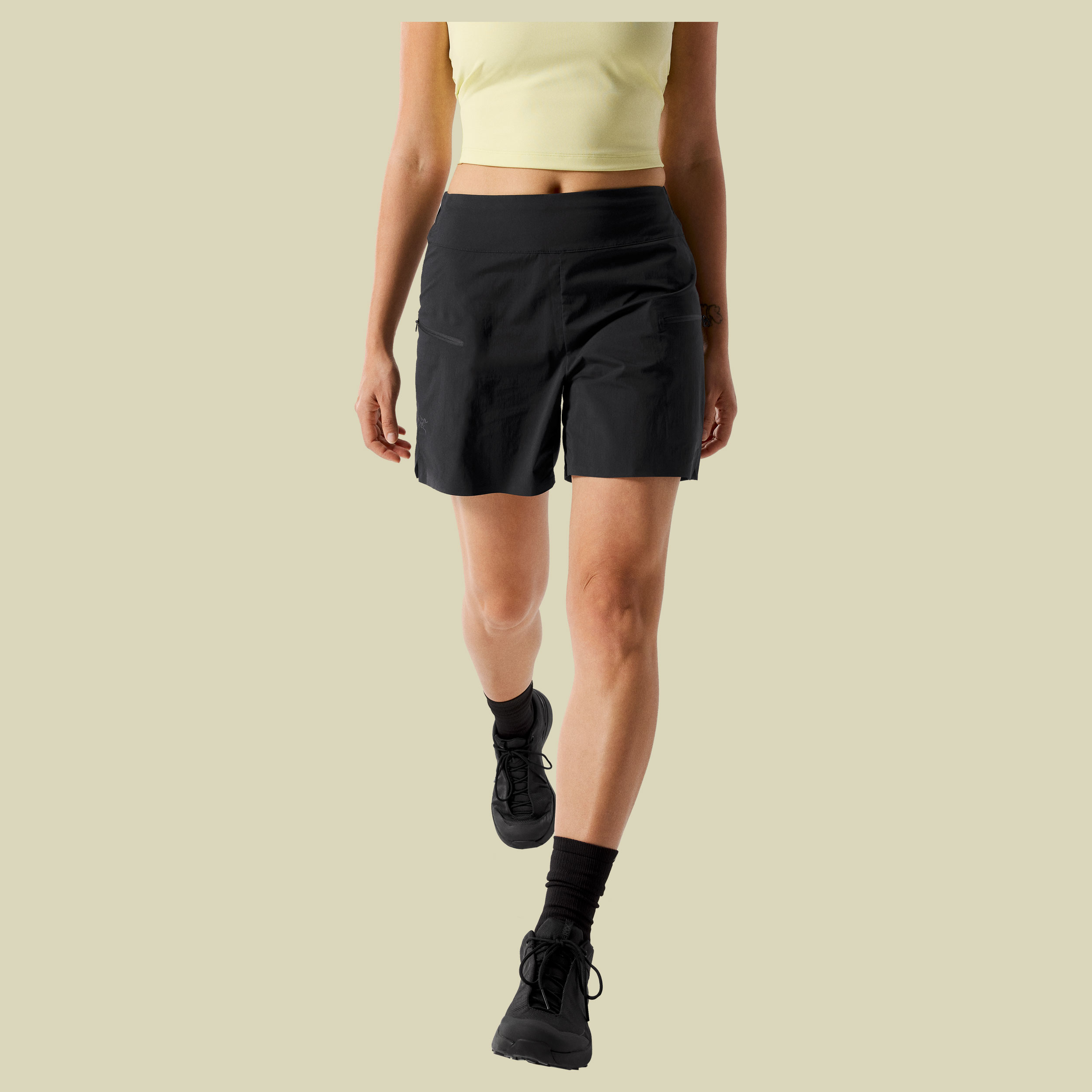 AESTAS Short Women 40 (10) schwarz - black