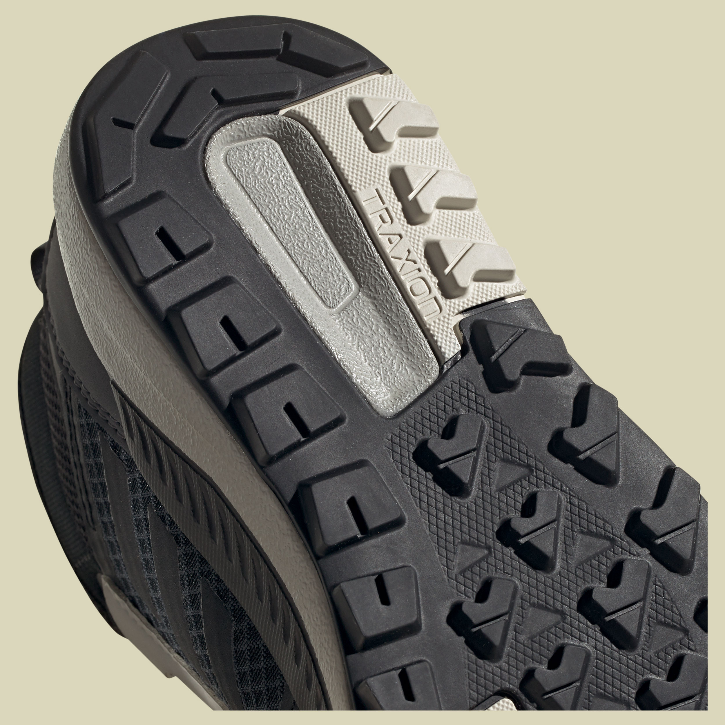 Terrex Trailmaker Mid RAIN.RDY Kids Größe 32 Farbe core black/core black/aluminium