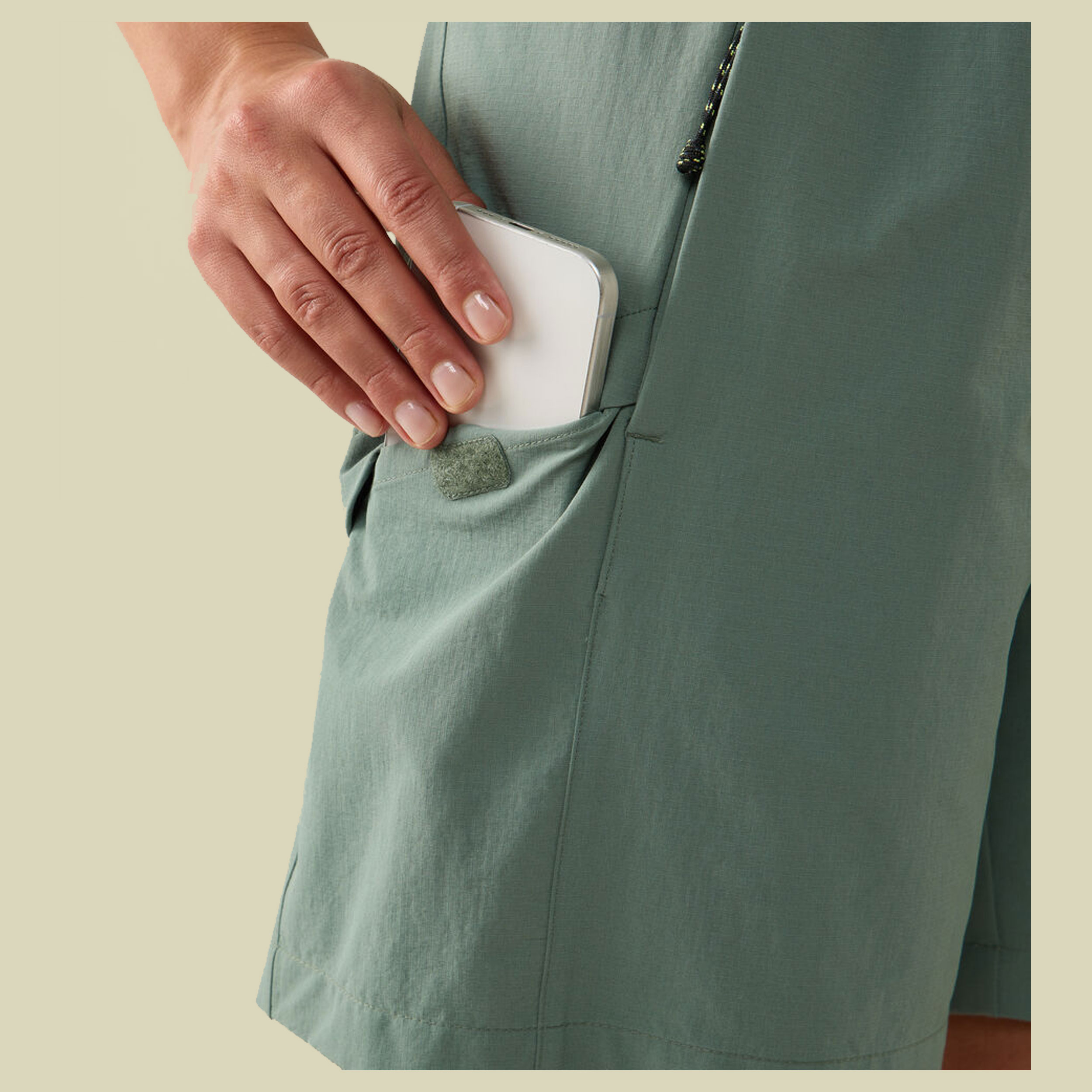 Hede Shorts Women 42 grün - chlorophyll green